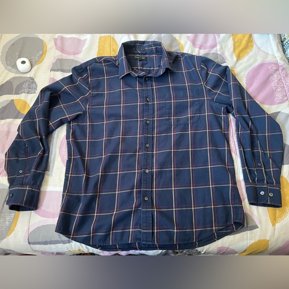 BANANA REPUBLIC Men's Slim Fit Flannel Shirt - Picture 2 of 7